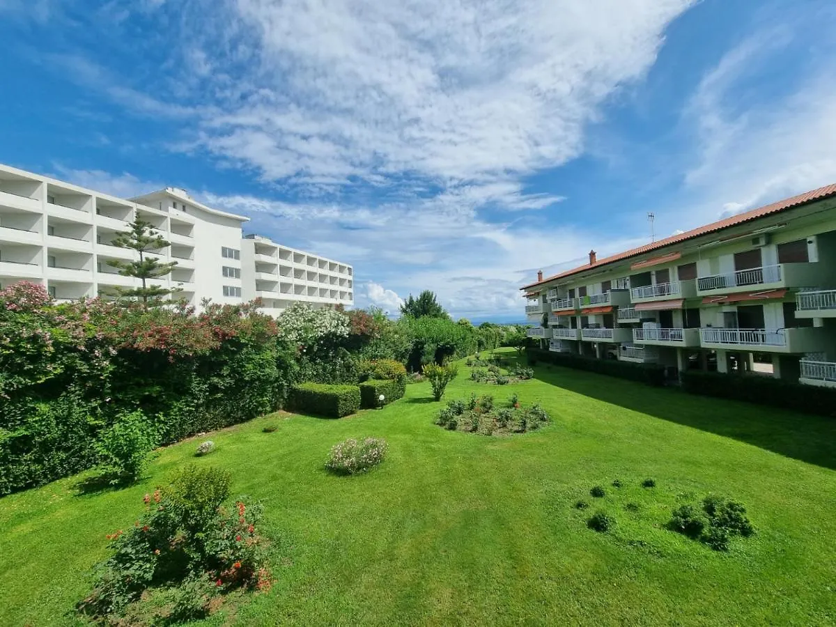 Family Apartment Near The Sea Hanioti