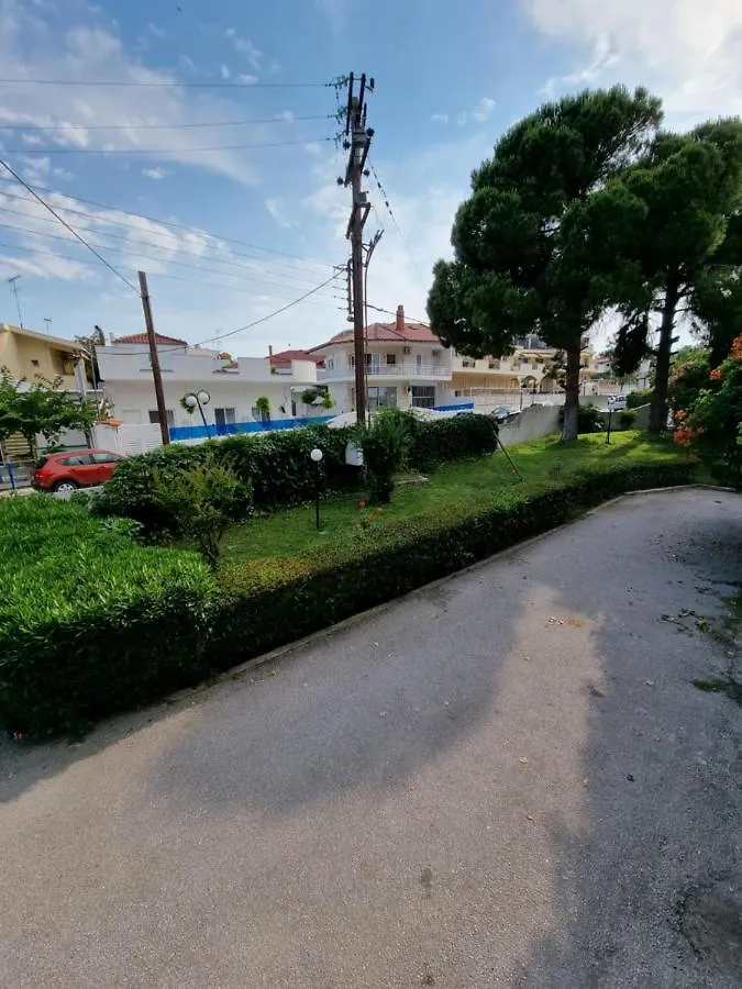 Family Apartment Near The Sea Hanioti