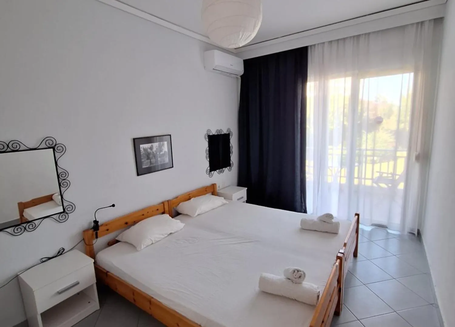 Family Apartment Near The Sea Hanioti